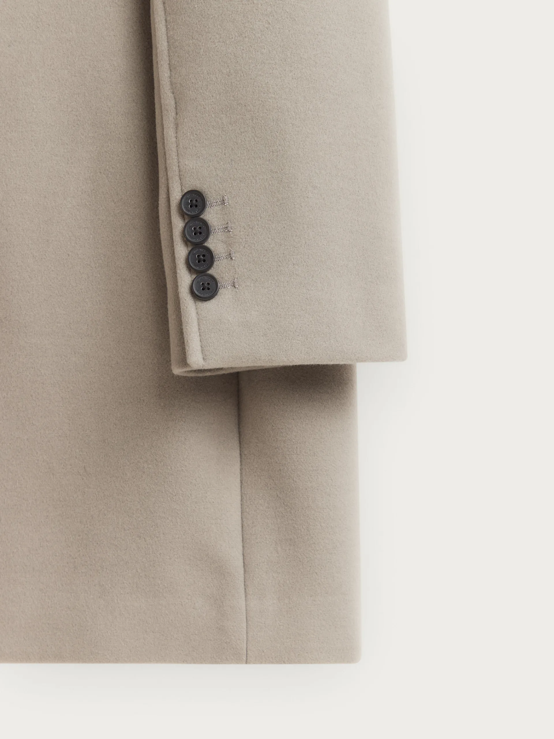 Abrigos-Alvaro Moreno ABRIGO MOON Beige