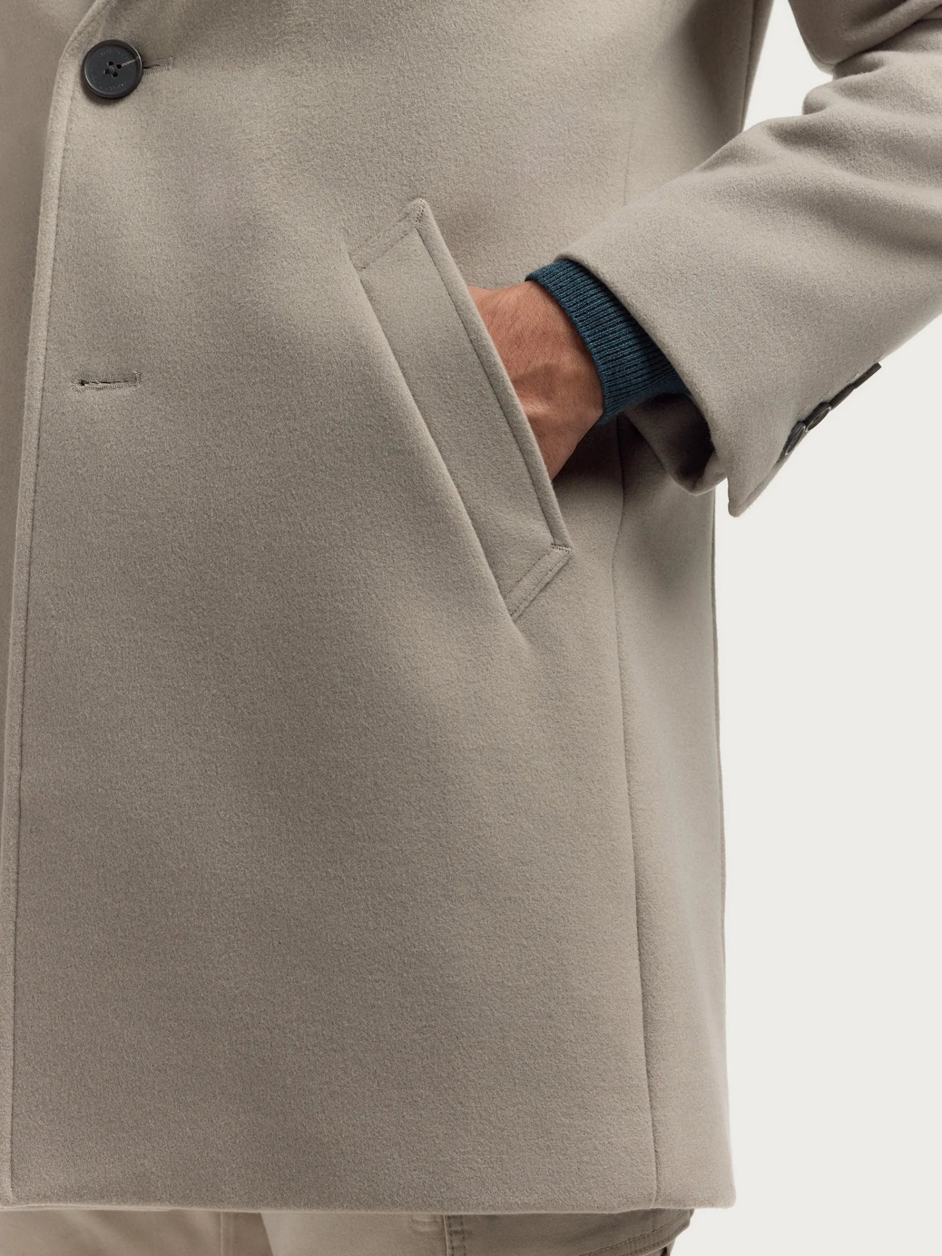 Abrigos-Alvaro Moreno ABRIGO MOON Beige