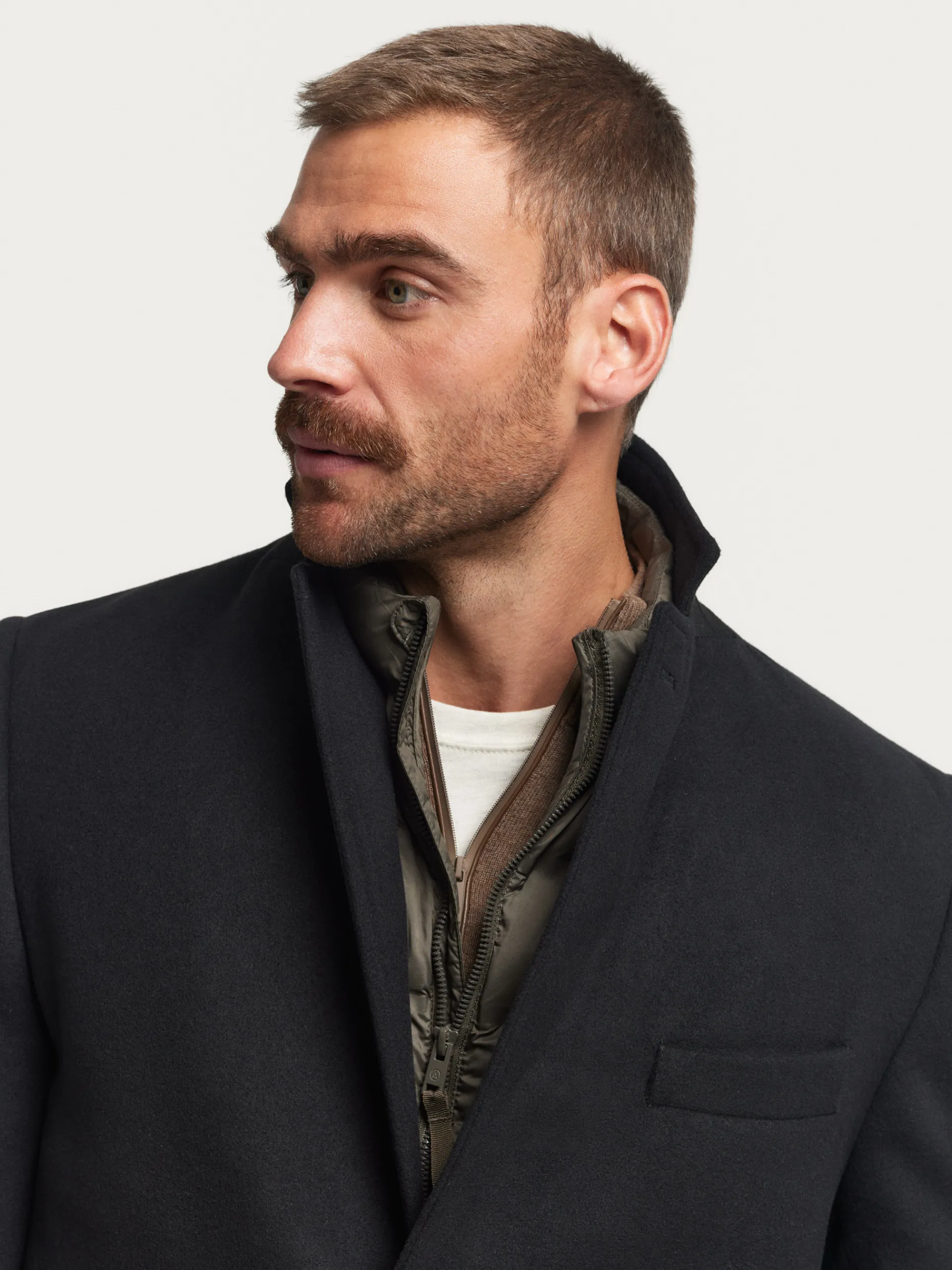 Abrigos-Alvaro Moreno ABRIGO MOON Negro