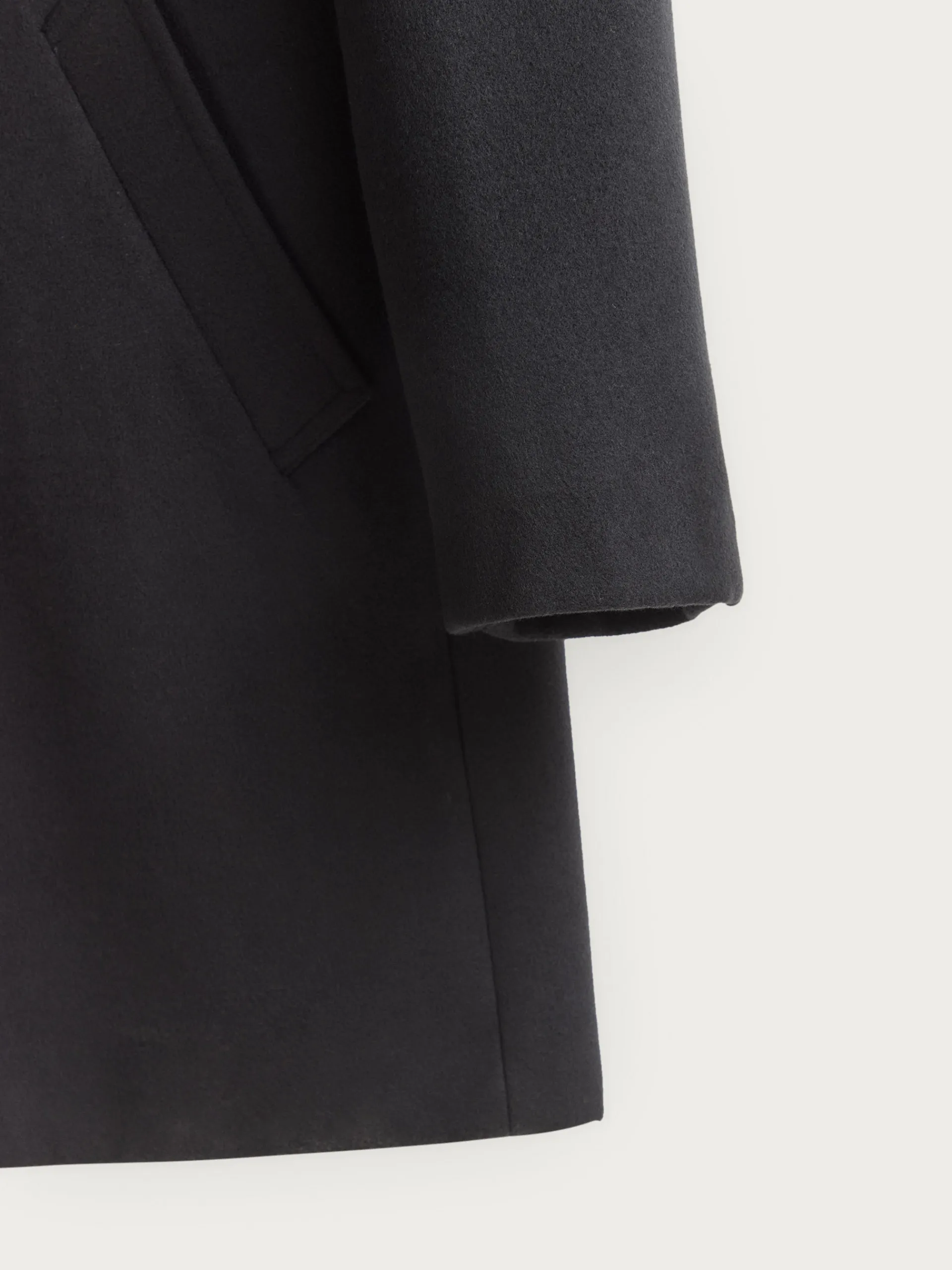 Abrigos-Alvaro Moreno ABRIGO MOON Negro