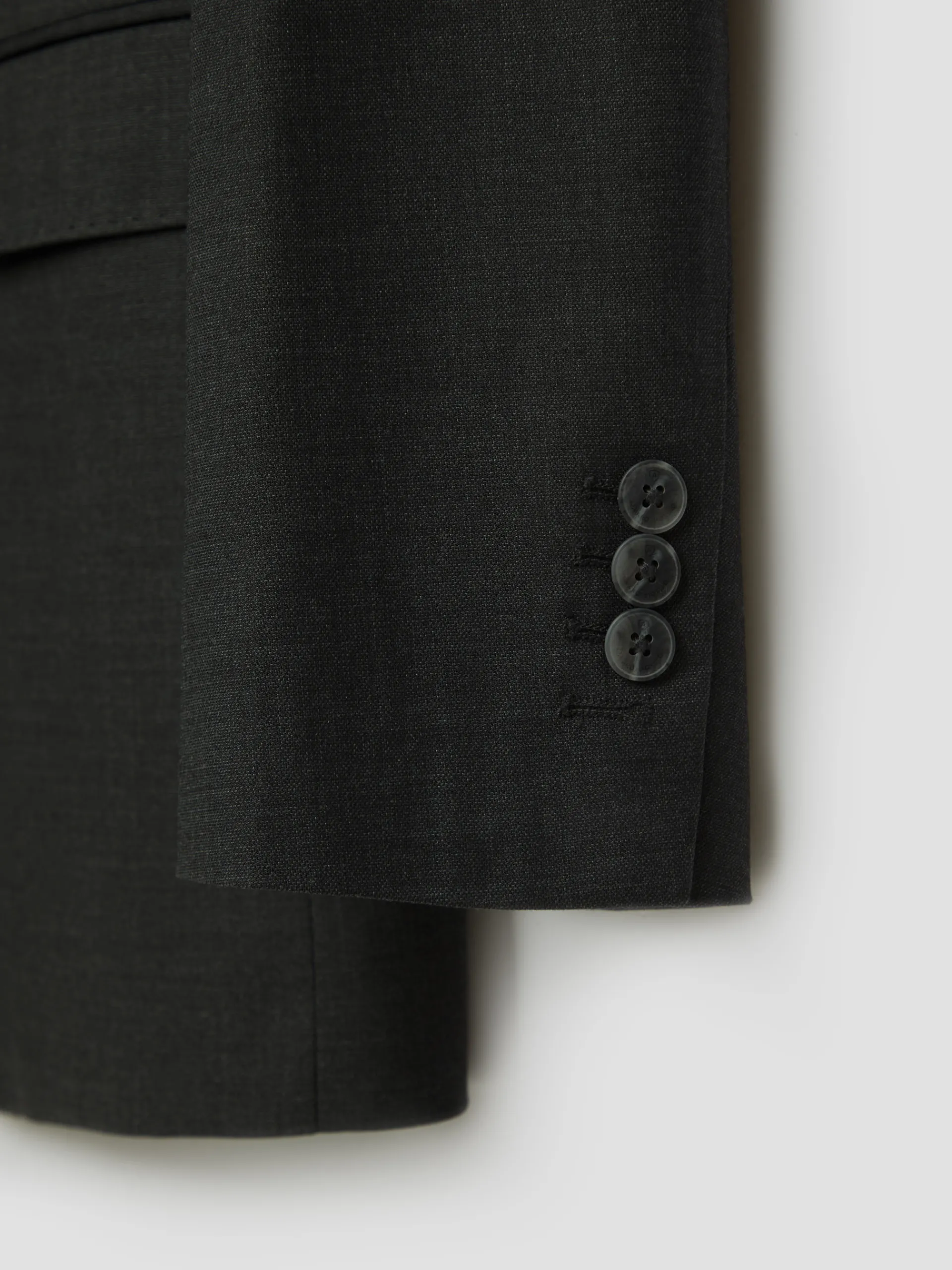 Trajes|Trajes-Alvaro Moreno AMERICANA FIL A FIL Gris