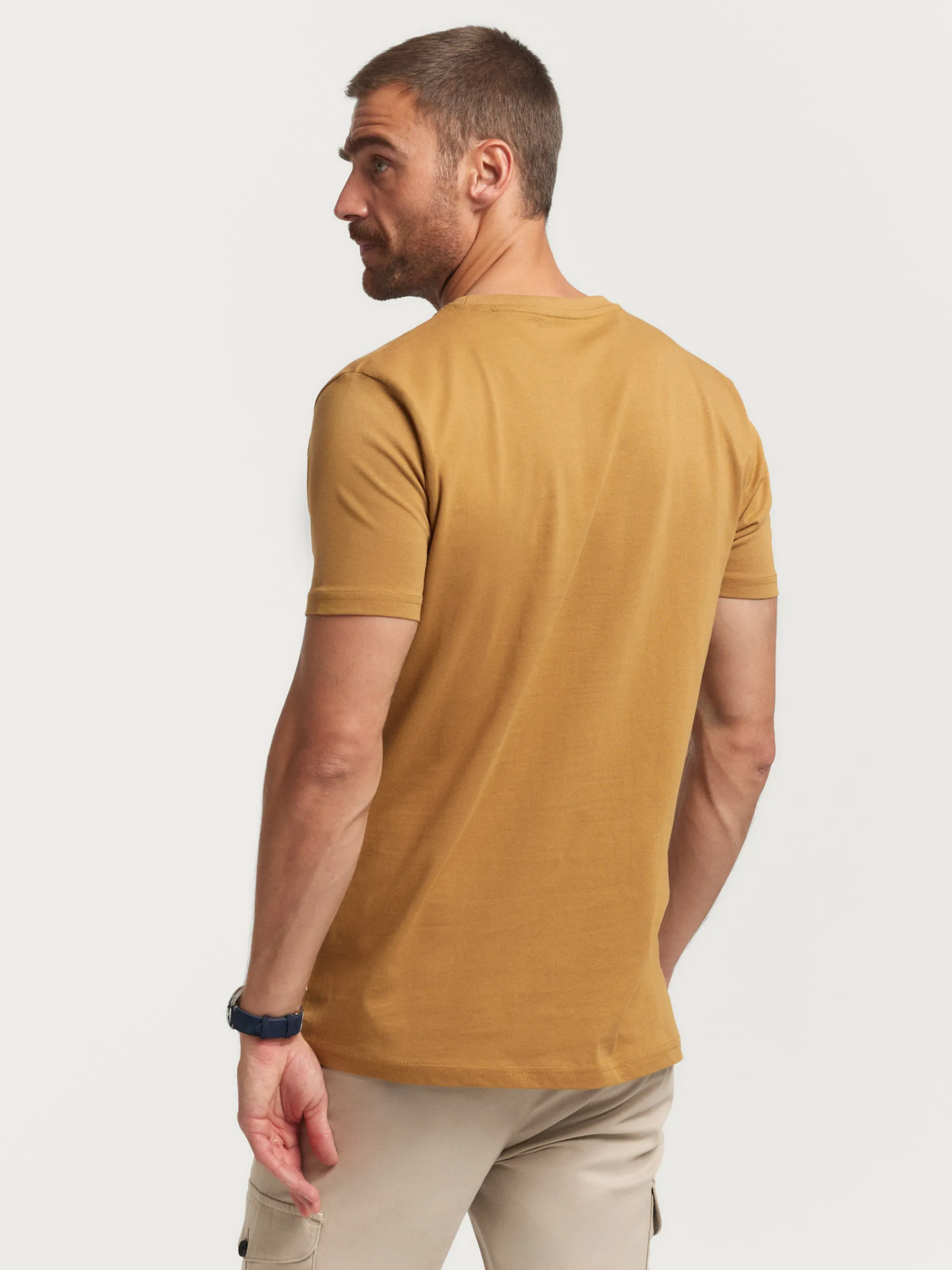 Camisetas-Alvaro Moreno CAMISETA BASICA Mostaza