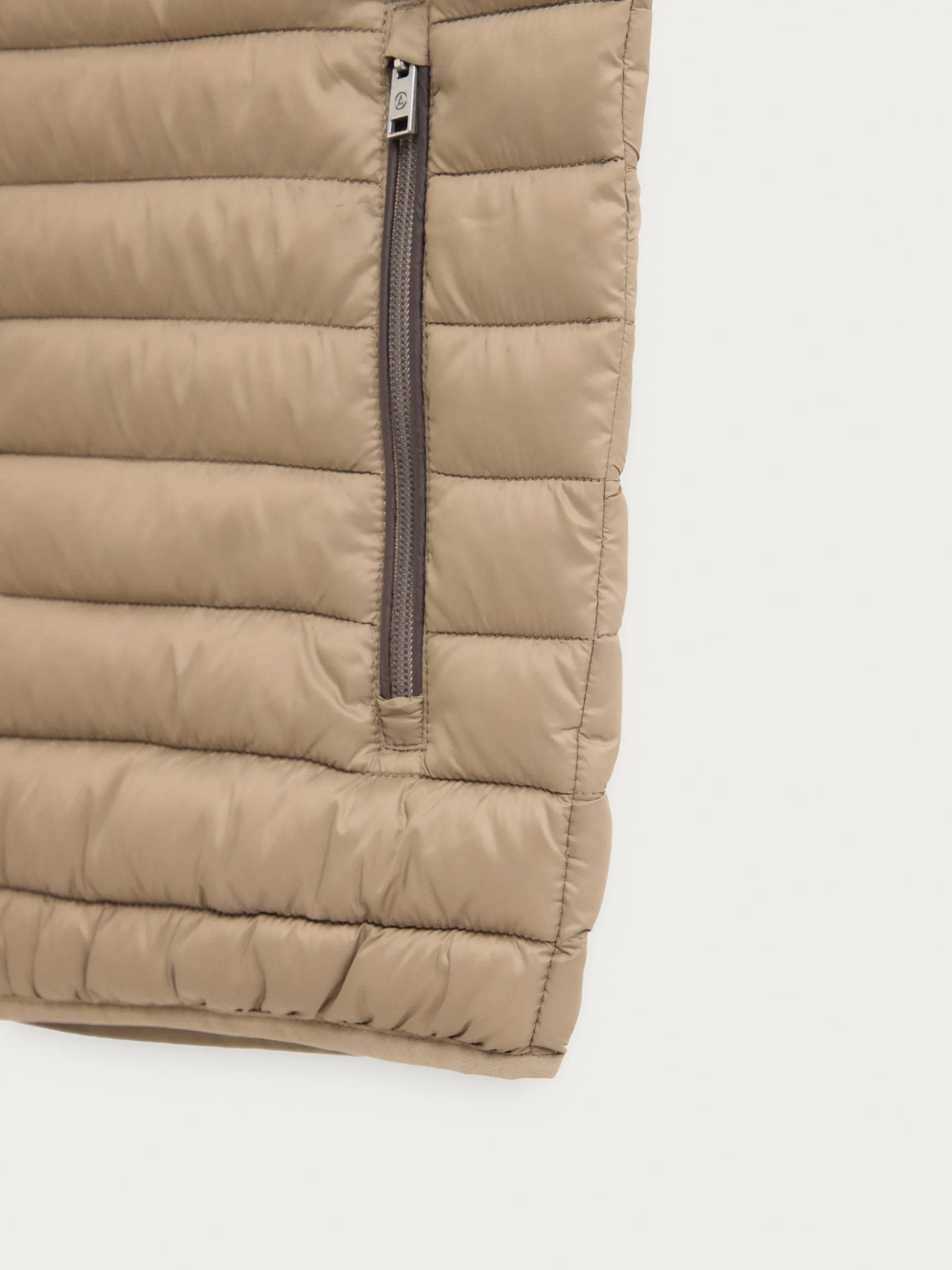 Chalecos-Alvaro Moreno CHALECO DENKER Camel