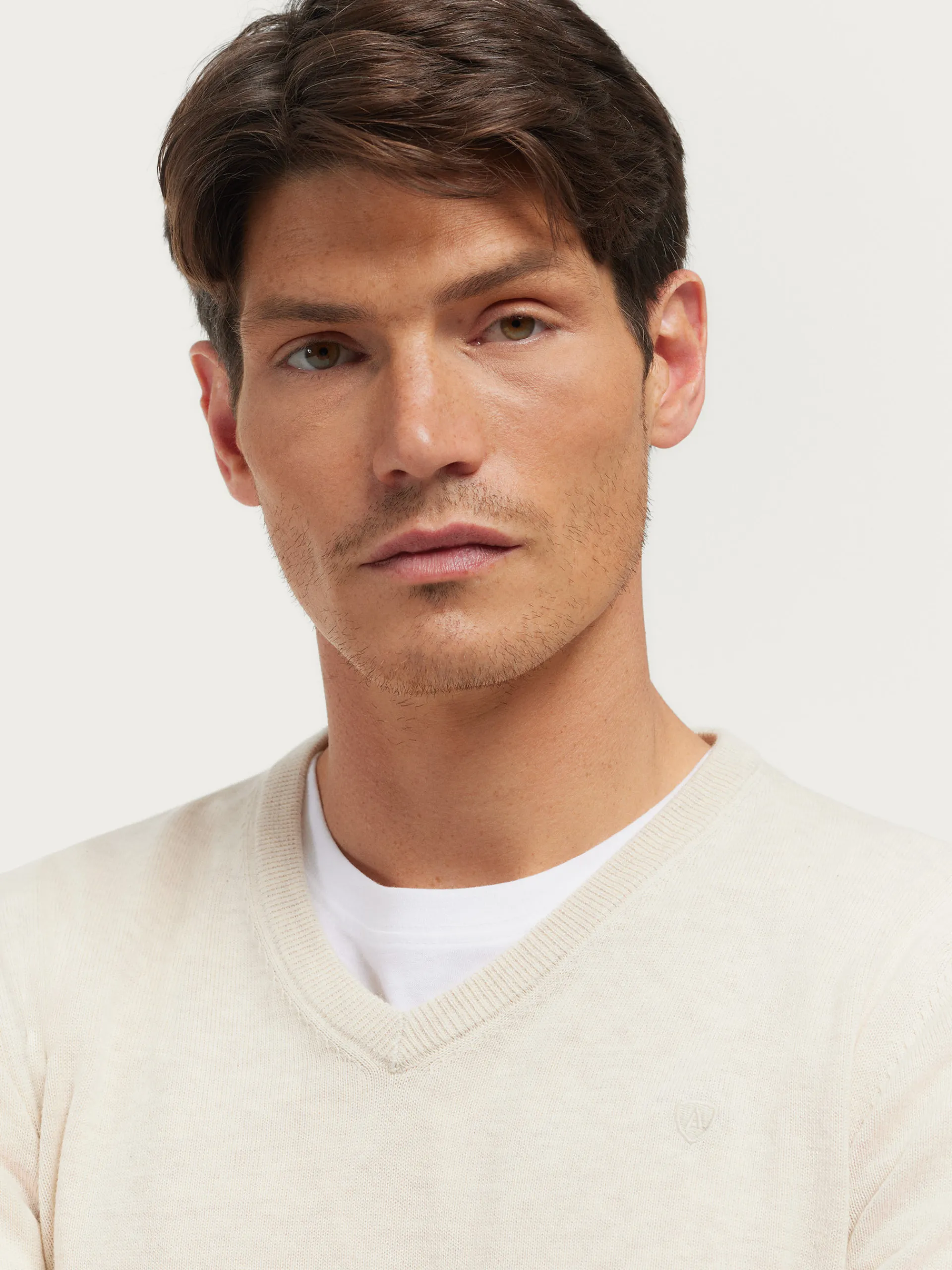 Jerséis-Alvaro Moreno JERSEY V-NECK TRENDY Crudo