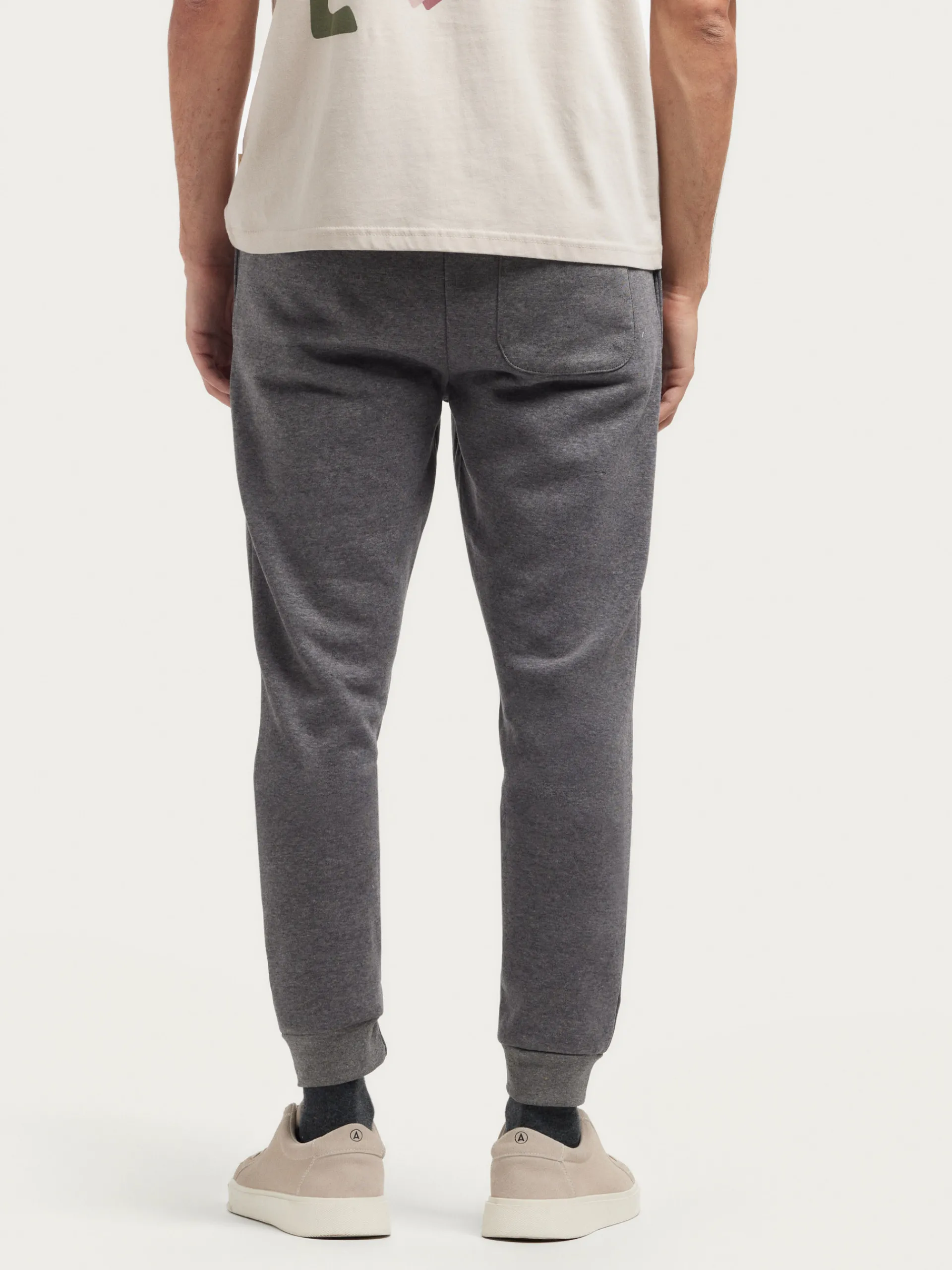 Casual-Alvaro Moreno JOGGER BASIC Gris