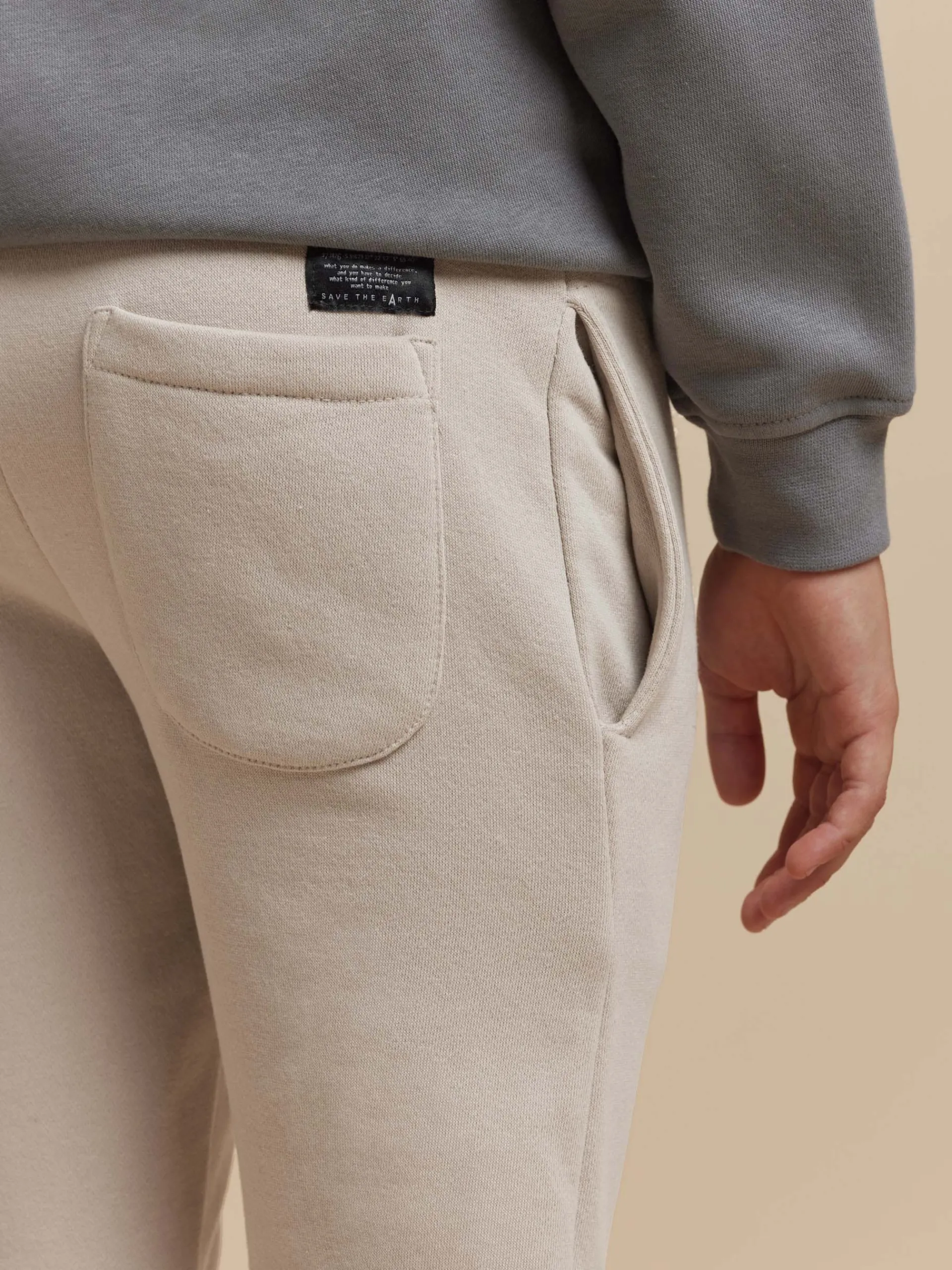 Pantalones-Alvaro Moreno JOGGER BASIC KIDS Beige