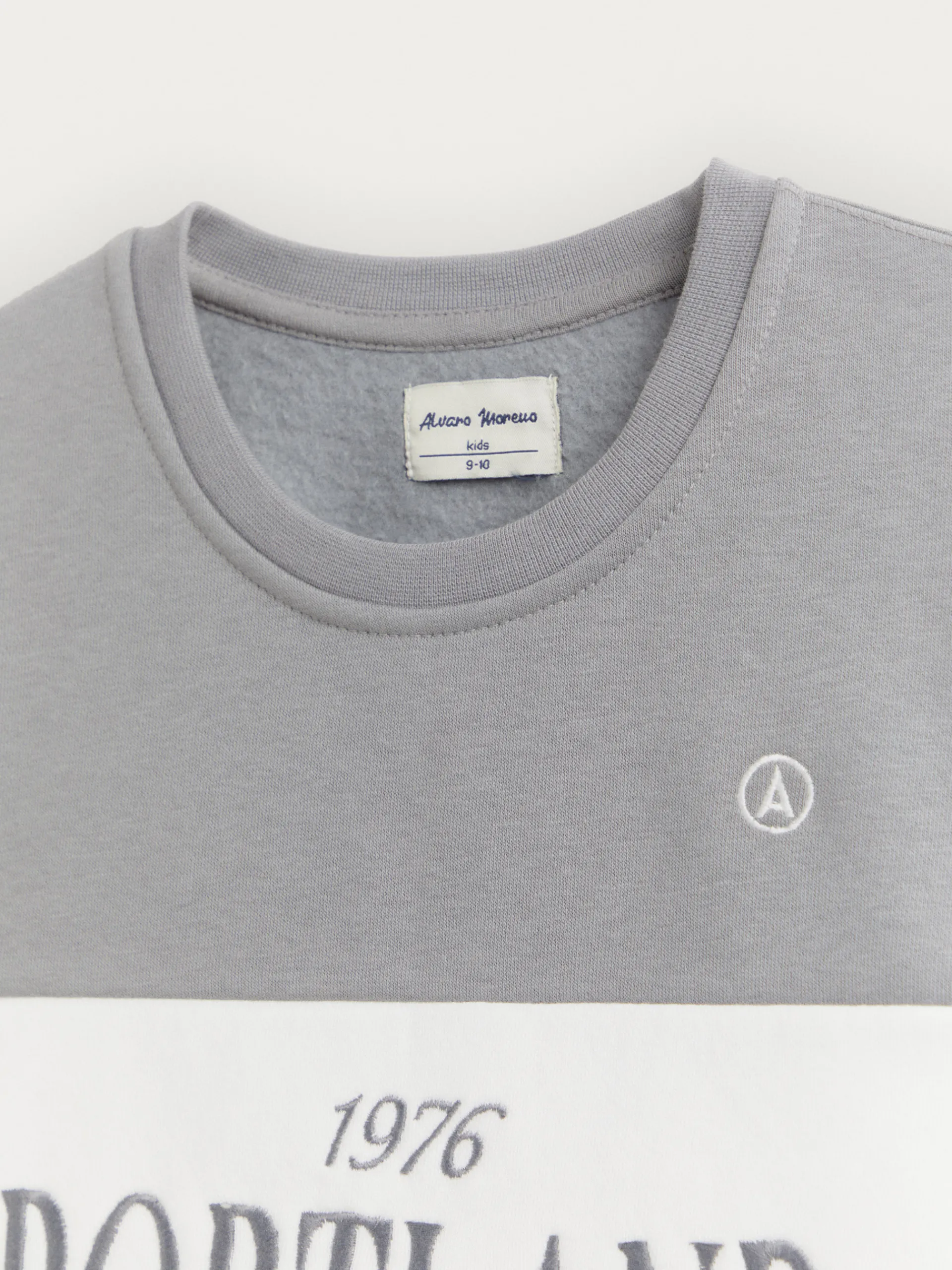 Sudaderas-Alvaro Moreno SUDADERA PORTLAND KIDS Gris
